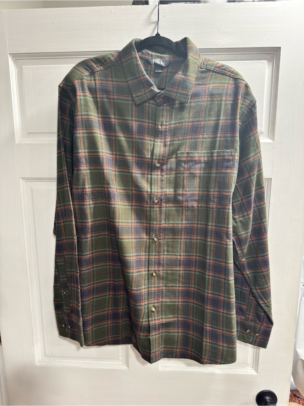 Eddie Bauer Men’s XXL Green Plaid Flannel Button-Up Shirt NWOT
